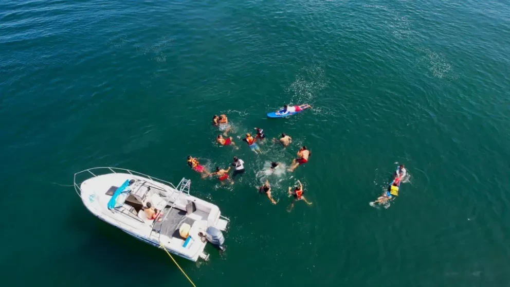 Con un simulacro, rescate de personas por hundimiento, cuerpos de seguridad de emergencias de Mazatlán, Sinaloa se declararon listos para el operativo de Semana Santa.