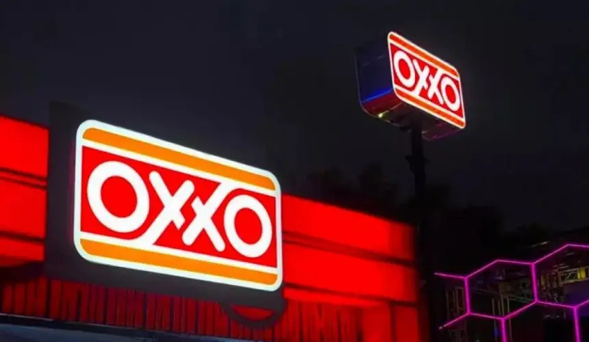 ¿Cuánto es lo máximo de efectivo que se puede retirar en un Oxxo y cuál es su comisión?