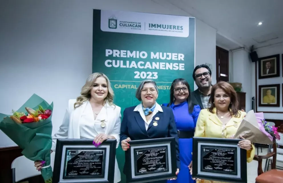 Marlha, Rosaura y Alma reciben el Premio a la Mujer Culiacanense 2023