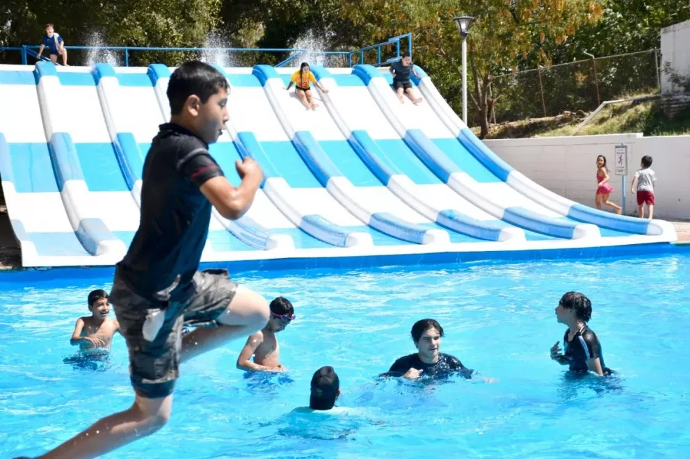 Albercas del Parque Culiacán reciben a los primeros visitantes en periodo vacacional