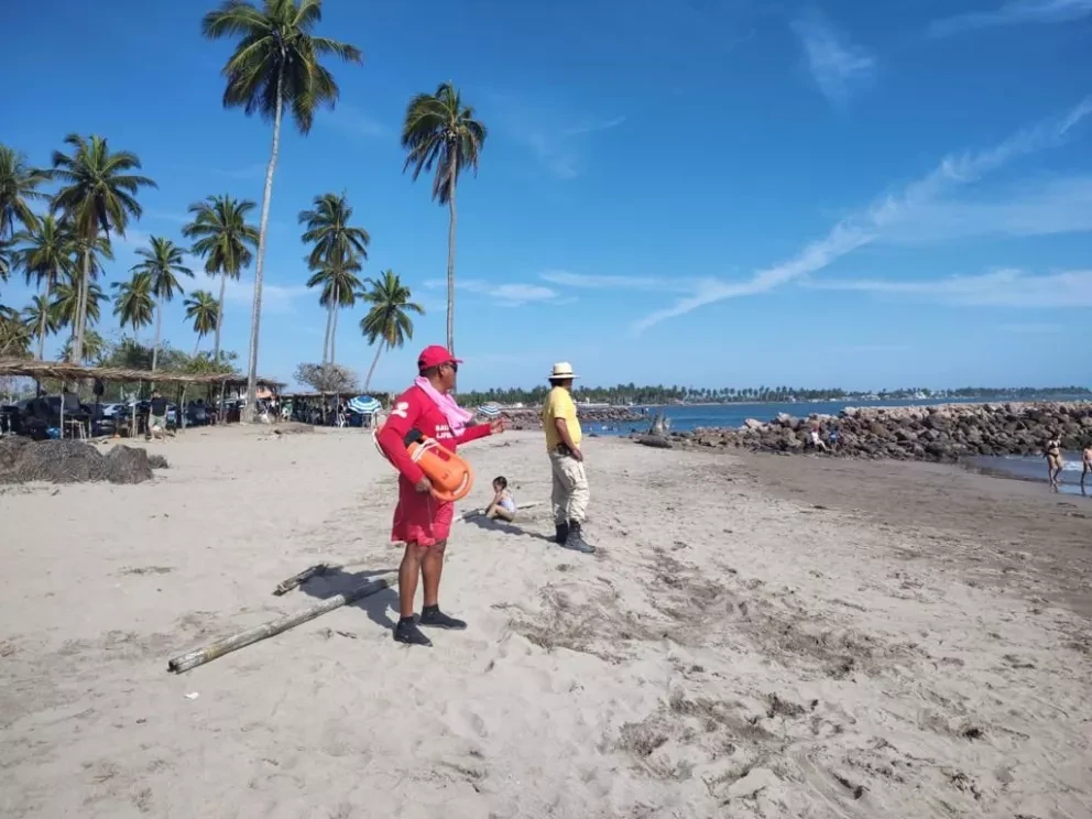 En cada una de las playas se colocarán banderas para indicar las condiciones en las que se encuentra el mar.