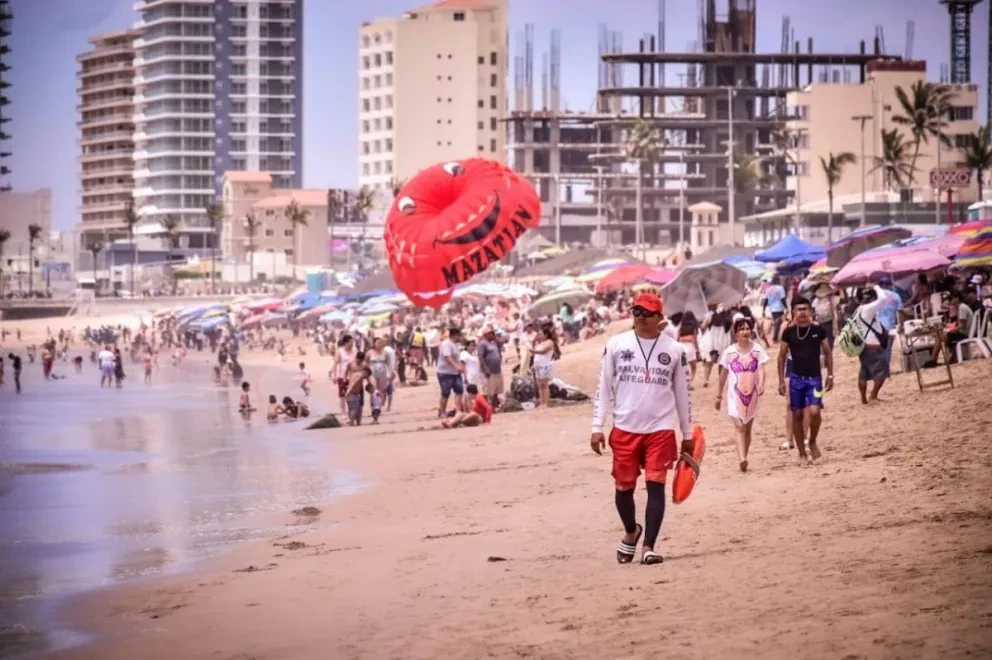Sin rescates acuáticos cerró el operativo de vigilancia en las playas de Mazatlán durante el viernes santo.