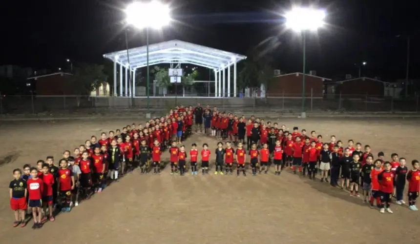 Academia de Futbol Alturas del Sur cumple seis años de enseñar a niños el amor por el deporte