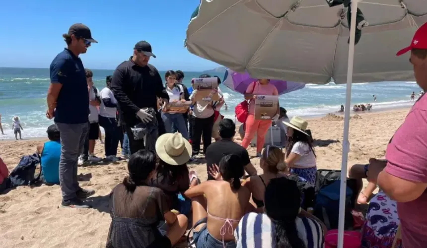 Estudiantes del Conalep Mazatlán difunden mensajes de concientización sobre cuidado de playas