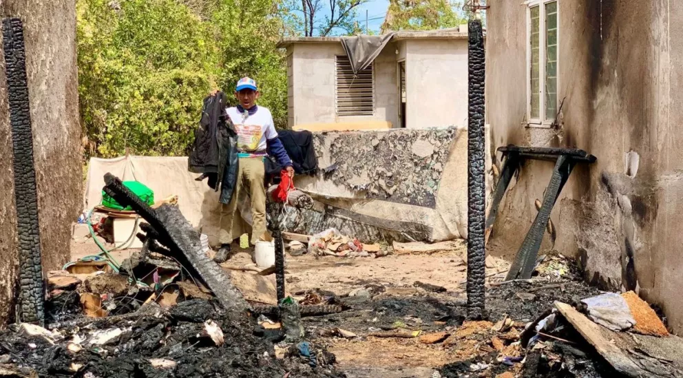 Se le quemó su casa a Cariño conocido así por guamuchilenses, hoy le llegó el apoyo.