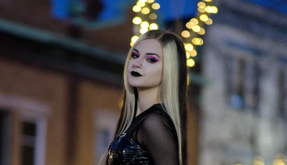 Cuál es el nombre de la raya que divide el cabello. Foto:  Jack Plant 