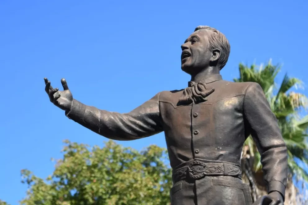 Salvador Alvarado recuerda a Pedro Infante.