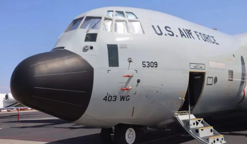 El avión cazahuracanes, llegó este fin de semana a México con especialistas en ciclones tropicales.