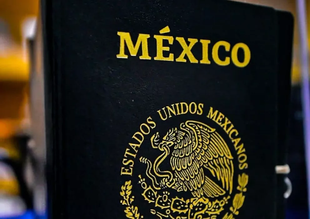 La SRE en Mazatlán invita a realizar tu trámite de pasaporte por WhatsApp.