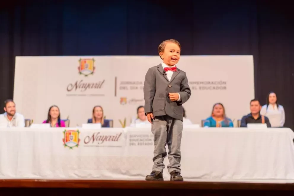VIDEO. Arturito, el alumno nayarita que sorprendió a todos con su emotivo y carismático mensaje a las educadoras de México