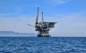 Descubrieron 300 millones de barriles de petróleo en aguas someras de la Cuenca Salina