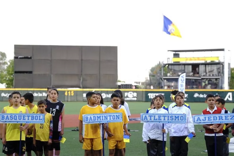 Arrancan en Guadalajara los Juegos Deportivos Nacionales Escolares de la Educación Básica Recrea.