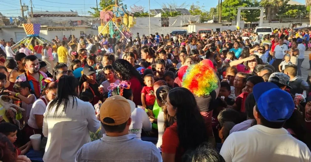 Llenan de alegría el festejo del día del niño y la niña en Villa Juárez