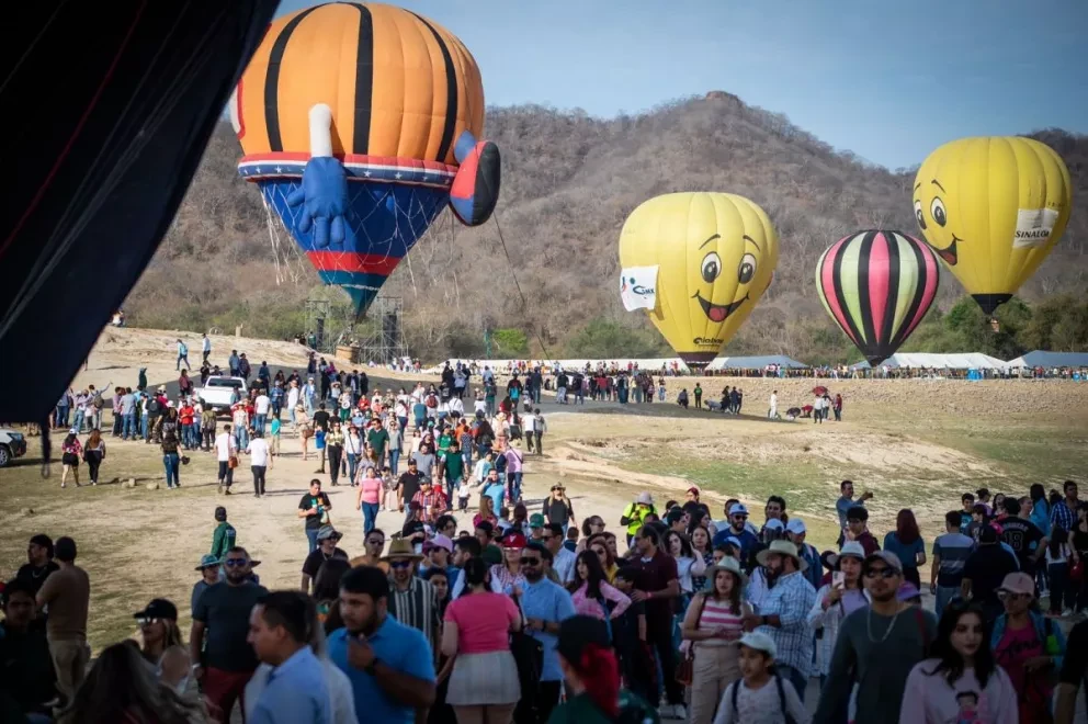 Un divertido fin de semana se disfrutó en el Festival del Globo Culiacán 2023 en Narnia.