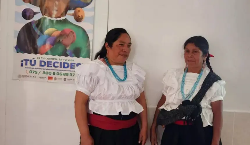 Mujeres parteras de Veracruz son reconocidas por su gran labor.