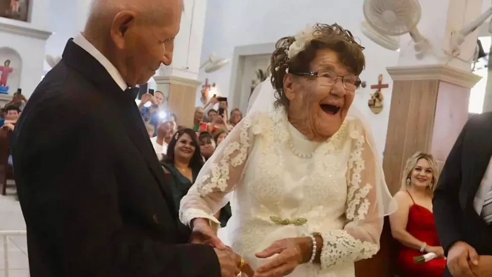 Triunfa el amor en San Pedro de la Cueva, Sonora; doña Veva y don Pancho contraen matrimonio