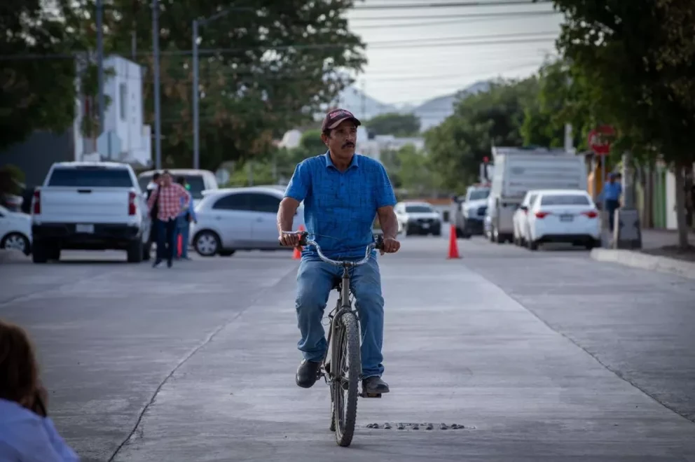 En un año y medio se han pavimentado ocho calles en la colonia 21 de Marzo.