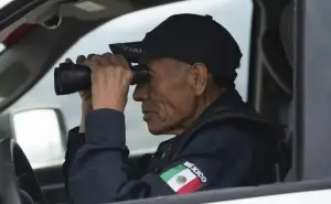Don Nefi, el hombre que dejó de ser campesino para convertirse en policía de Popocatépetl 