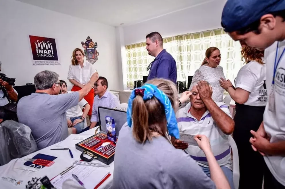 Entregarán 3 mil lentes graduados gratis en el puerto de Mazatlán. Foto: Cortesía