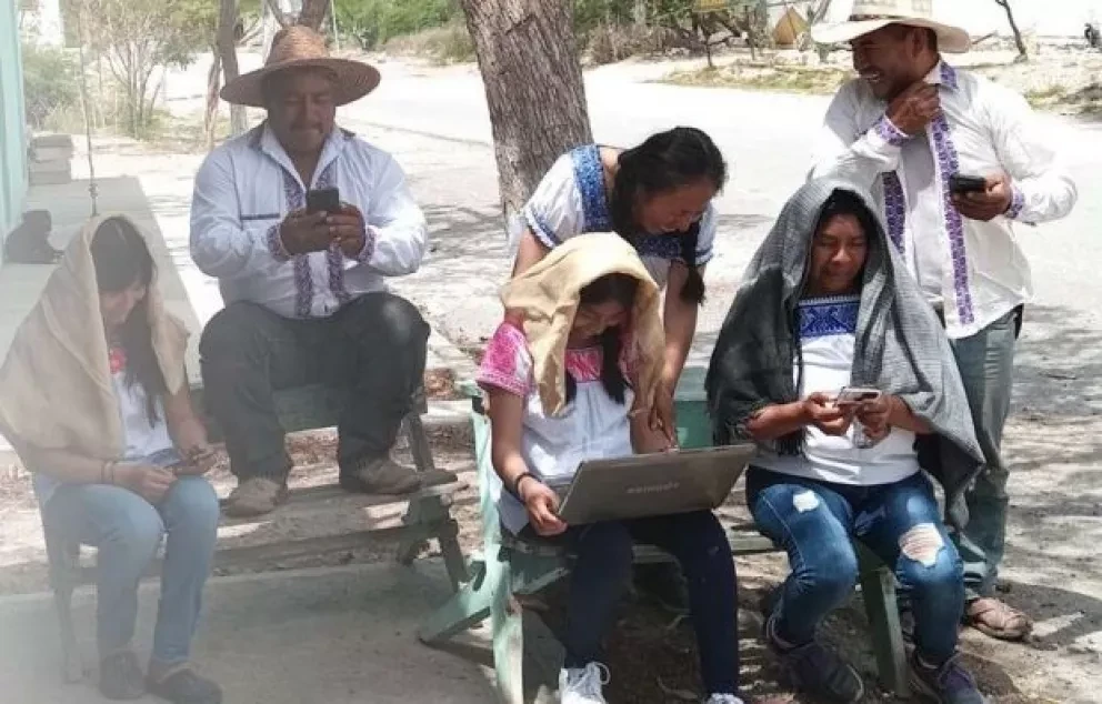 Internet para todos instaló 86,000 sitios que cubren 22,000 localidades para poder conectarse a internet de manera gratuita.