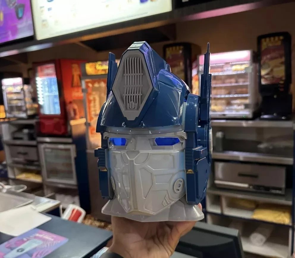 La palomera de Optimus Prime ya está disponible en Cinépolis. Foto: Cortesía