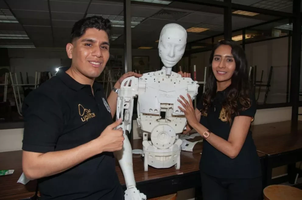 Ingenieros politécnicos fabricaron un robot como herramienta de apoyo para terapias enfocadas a niños preadolescentes con autismo