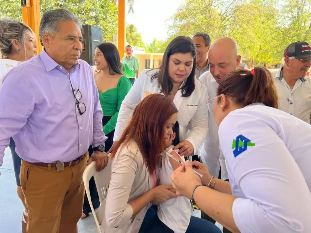 Inicia jornada de vacunación en el municipio de El Fuerte. Foto: Cortesía