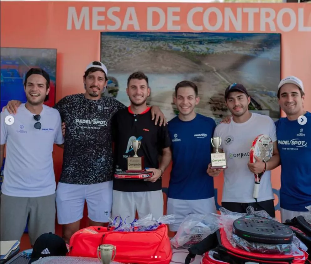 Ganadores del primer Torneo Anual de Padel Spot en Culiacán. Foto: Lino Ceballos
