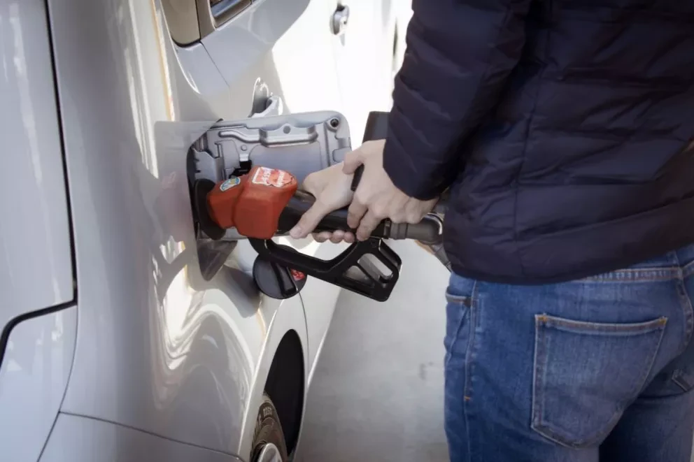 Gobierno de México pide a población denunciar el robo de combustible y pide que no apoyen a los delincuentes.
