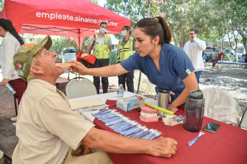 El programa Bienestar llega a la colonia Arboledas, en Ahome. Foto: Cortesía