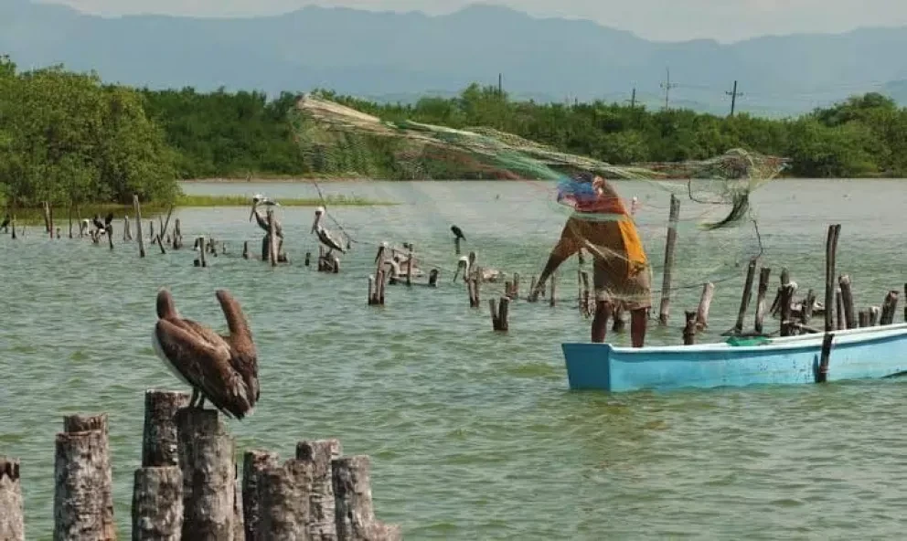 Invitan a pàrticipar en el Torneo de Pesca de Orilla en playa Las Lupitas, Escuinapa. Foto: Cortesía