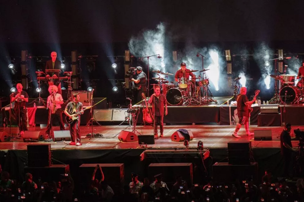 Los Fabulosos Cadillacs estarán en el Teatro del Pueblo de la FENAPO 2023. Foto: Cortesía