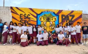 Estudiantes de la ETI #48 de El Tigre, Navolato, dejan huella con su mural por la Paz