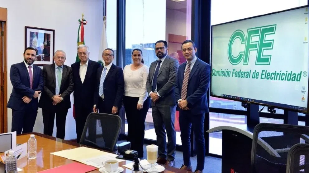 CFE y Esentia firman alianza para inversión de 300 mdd.