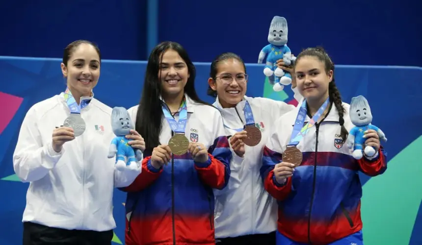 Con medalla de plata, Yadira Silva cierra actuación en San Salvador 2023.