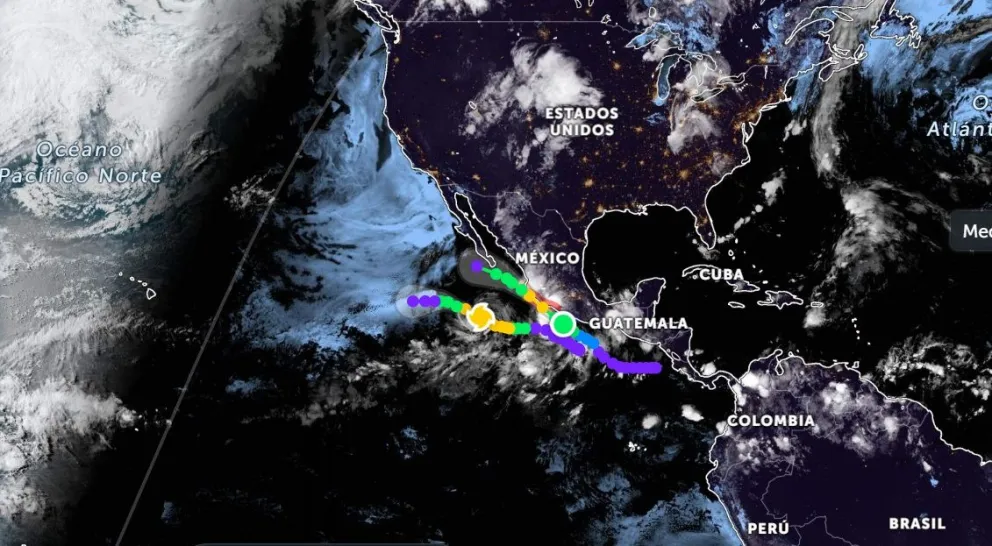 Tormenta tropical Beatriz se localiza a 160 km al sur-suroeste de Acapulco, Guerrero.