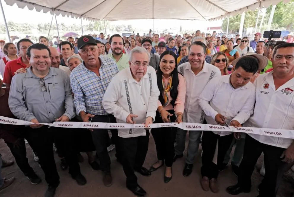 Se inauguró la carretera en el poblado de El Teroque Viejo, en el Fuerte. Foto: Cortesía