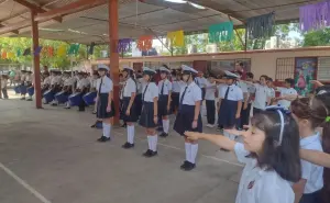 En Barrancos reconocen a los niños destacados de la primaria Natalio Landeros Ramos 