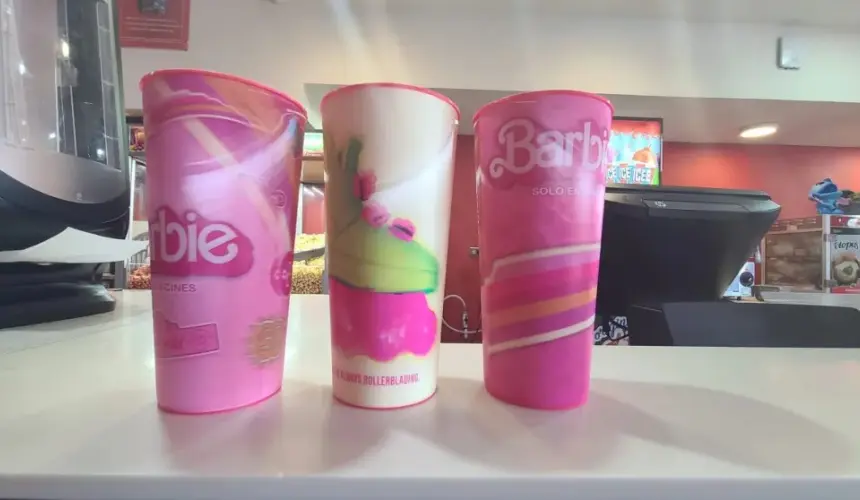 Cinemex sacará tres vasos coleccionables de Barbie. Foto: Cortesía