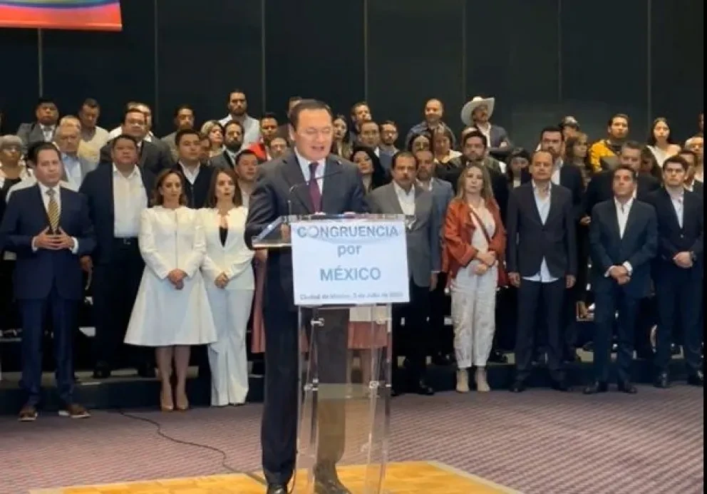 Renuncian al PRI Osorio Chong, Nuvia Mayorga, Eruviel Ávila y Claudia Ruiz Massieu.