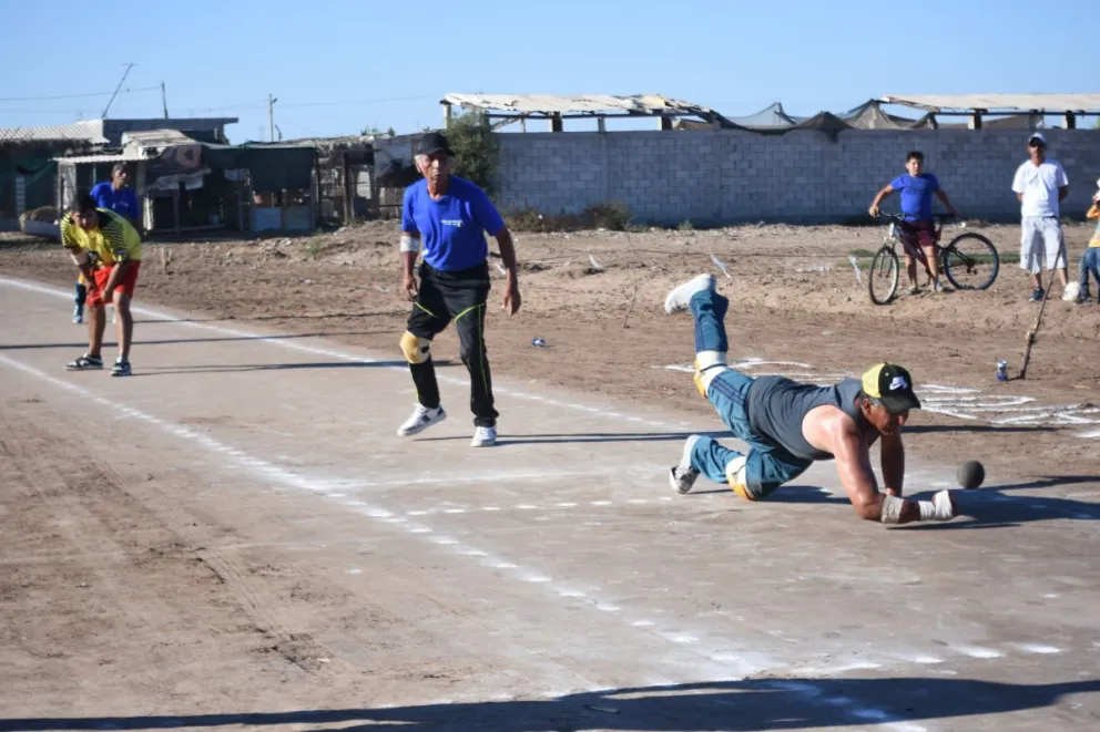 El Ulama, deporte prehispánico que sigue vigente en Navolato