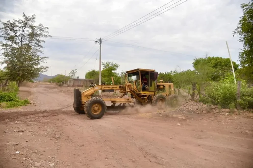 Diversos de trabajos de limpieza y rehabilitación de calles realizaron en Salvador Alvarado, como parte de la Jornada de Bienestar 51. Foto: Cortesía