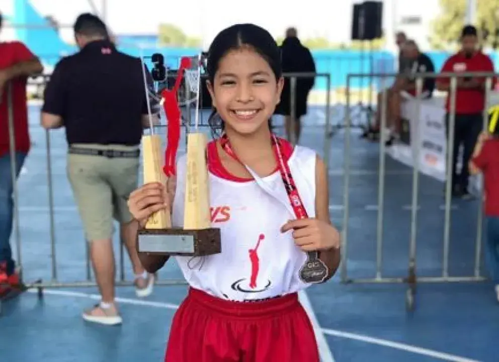 Ximena Cruz, la niña basquetbolista estrella de Villa Juárez