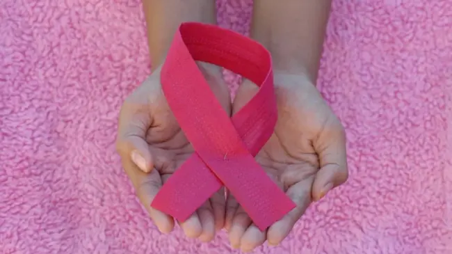 El dispositivo es capaz de detectar la afección cancerígena  con una gota de saliva | Imagen: Cortesía