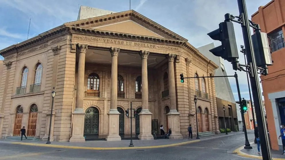 El Teatro Manuel Doblado: Historia de arte y pasión en León, Guanajuato