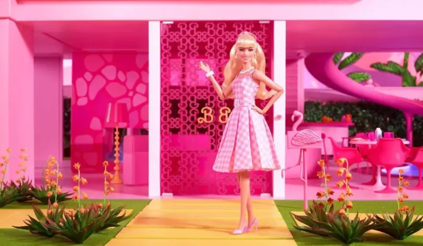 Cuánto cuesta la muñeca de Barbie La Película en Amazon. Foto: Cortesía