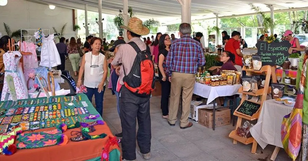 Tianguis Tameme y el corazón de artesanos poblanos