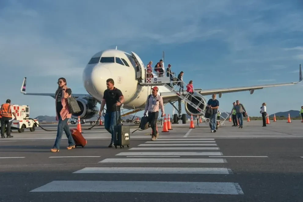 Vuelo inaugural de la ruta Los Mochis-Bajío. Foto: Cortesía