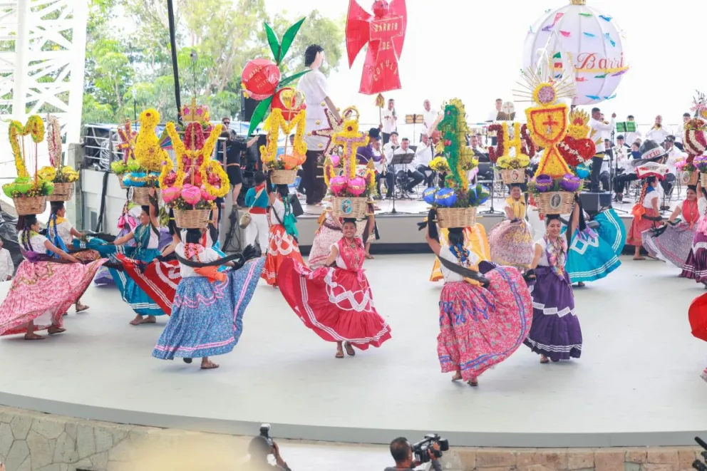 A la fiesta de la Guelaguetza de Oaxaca, también se le conoce como “Fiesta de los Lunes del Cerro”. Foto: Cortesía