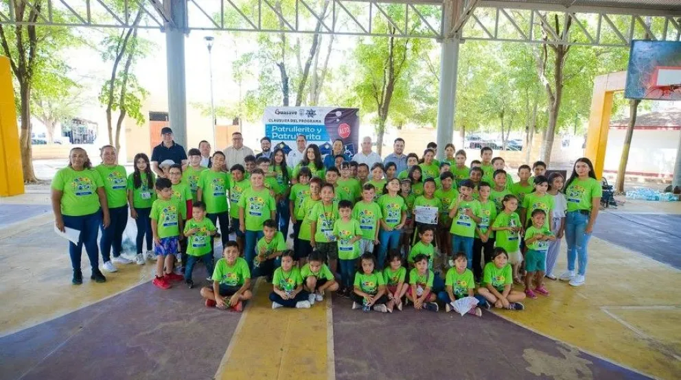 70 niños se graduaron del curso de verano Patrulleritas y Patrulleritos 2023, en Guasave. Foto: Cortesía